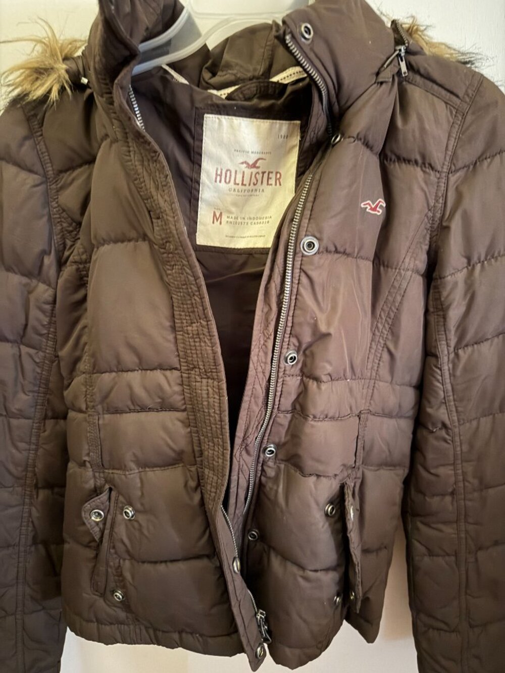 Hollister Brown Puffer Jacket W M